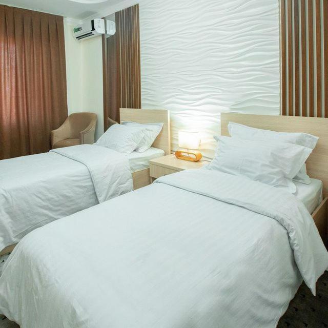 Orzu Hotel Namangan Exterior photo